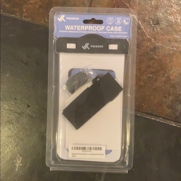 Voxkin Premium Quality Universal Waterproof Case with Armband, Compass - Picture 3 of 3